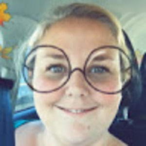 Meet your Posher, Hayley